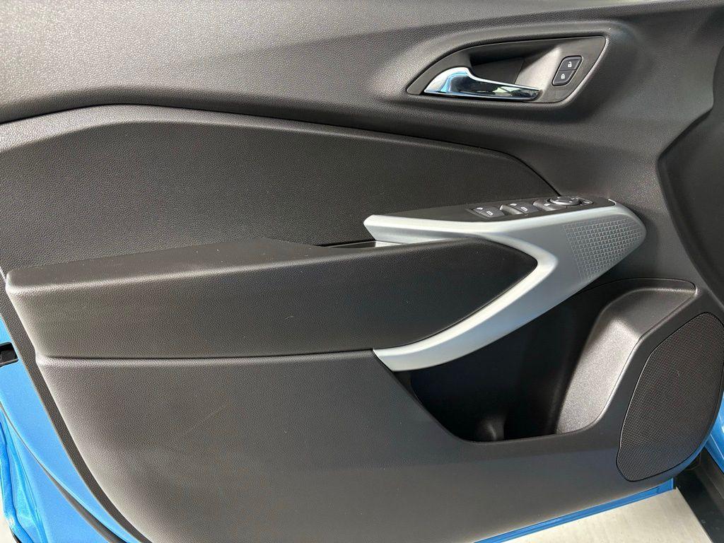 new 2026 Chevrolet Trax car, priced at $25,580