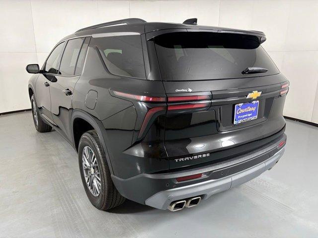 used 2025 Chevrolet Traverse car, priced at $34,300