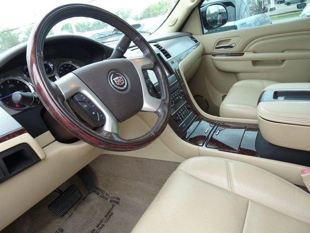 used 2013 Cadillac Escalade EXT car, priced at $28,995