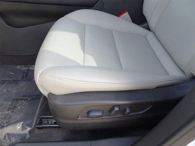 used 2022 Cadillac XT4 car, priced at $25,995