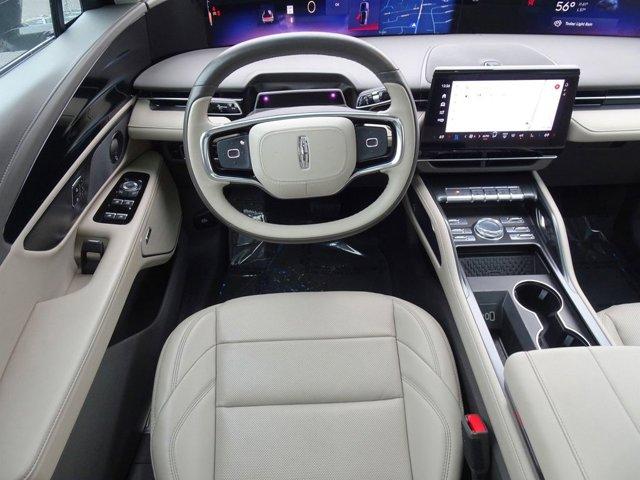 used 2024 Lincoln Nautilus car, priced at $43,995