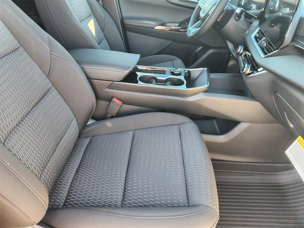 new 2026 Chevrolet Equinox car, priced at $31,315