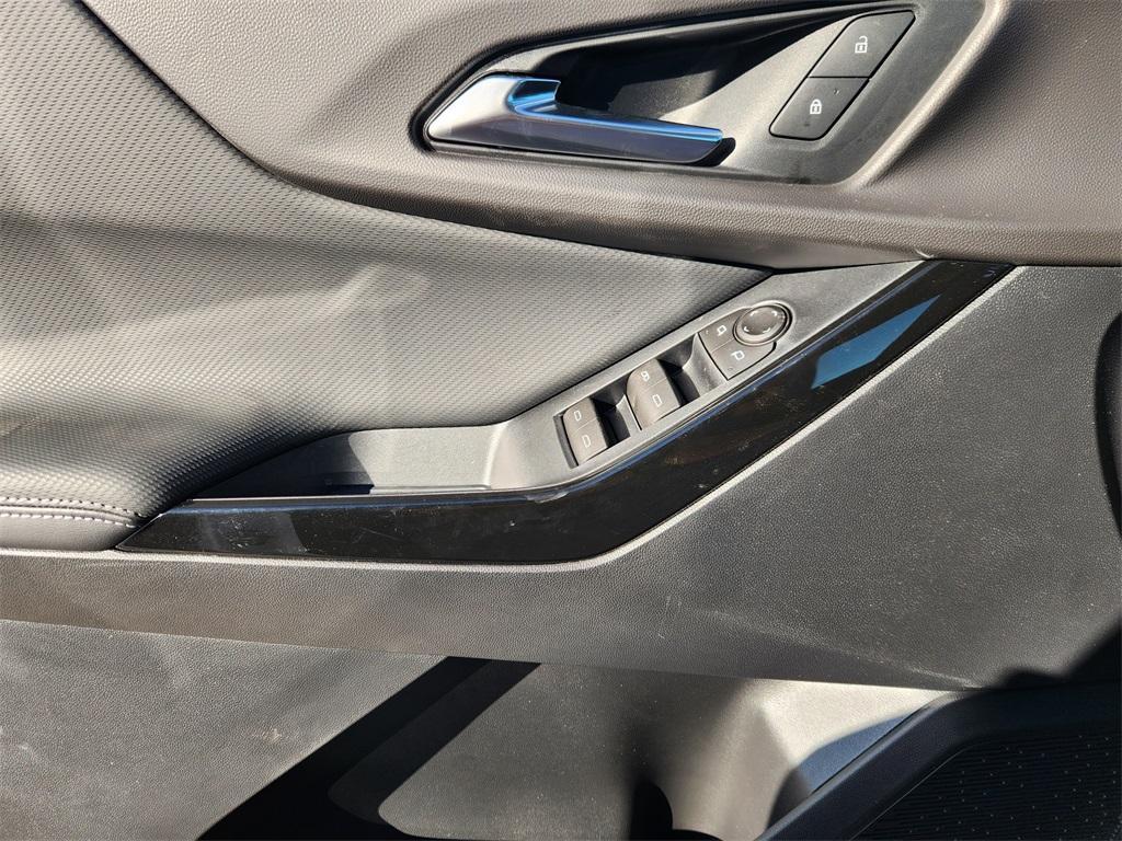 new 2026 Chevrolet Equinox car, priced at $31,315