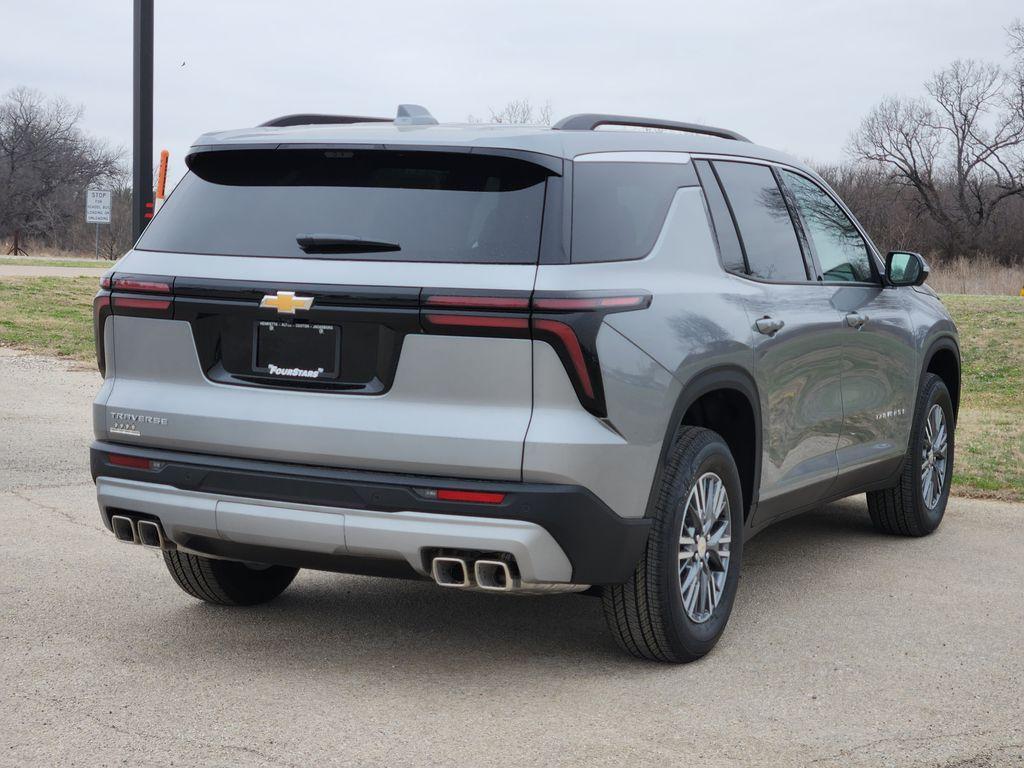new 2026 Chevrolet Traverse car, priced at $42,445