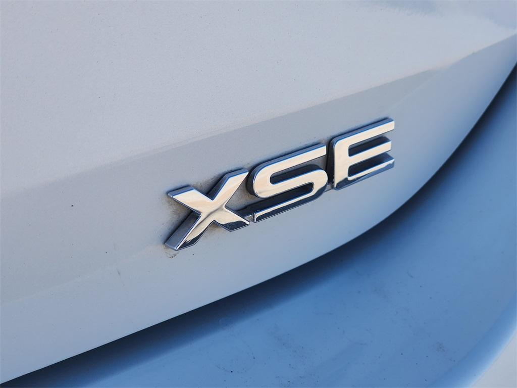 used 2021 Toyota Highlander car, priced at $28,810