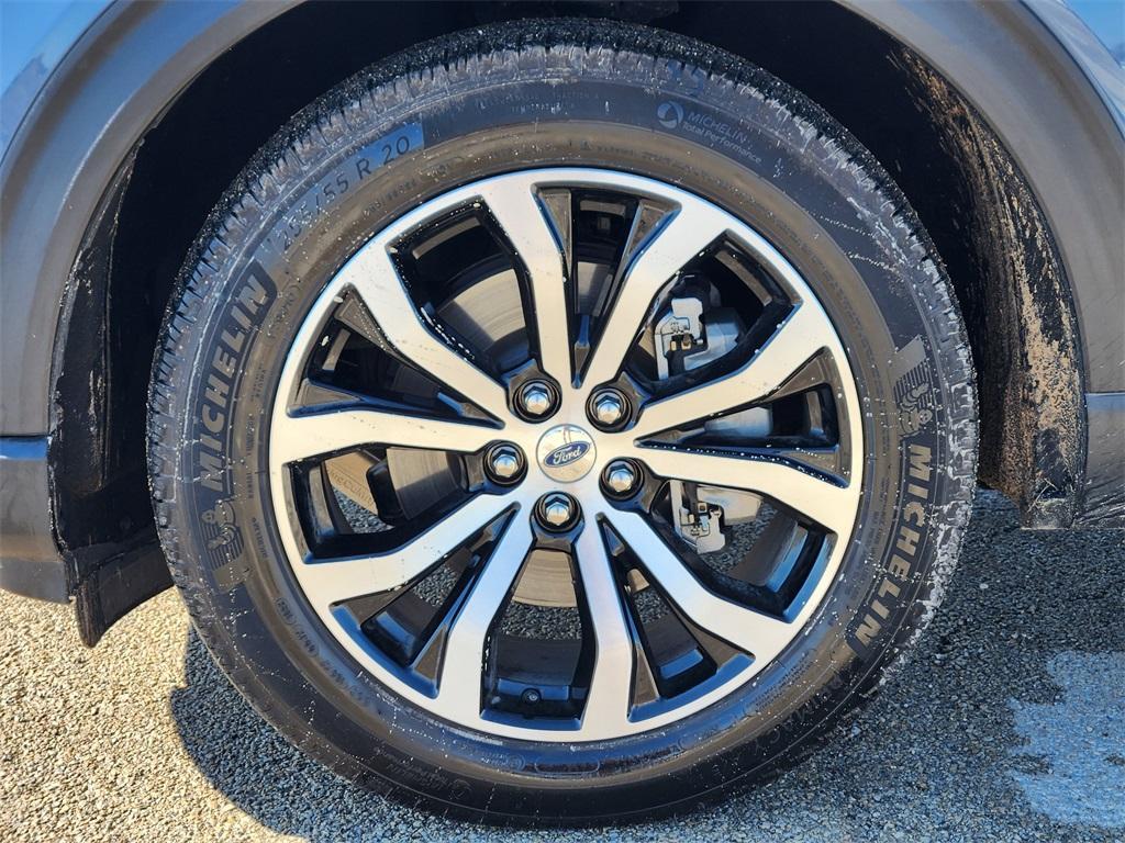 used 2025 Ford Explorer car, priced at $36,887