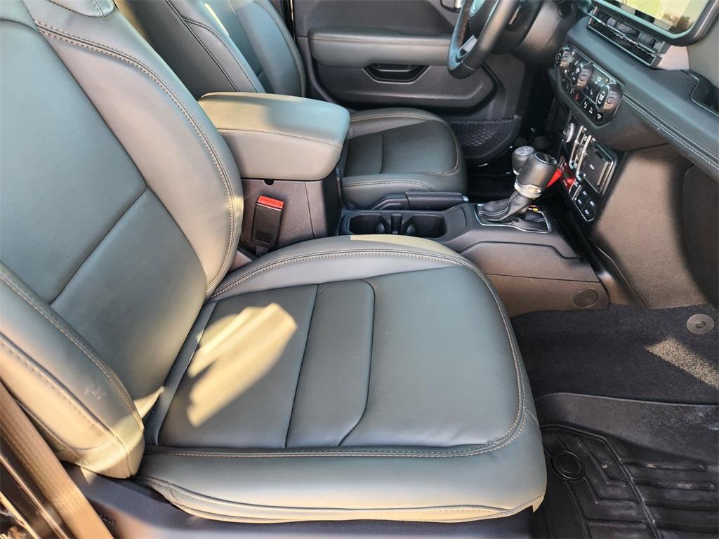 used 2024 Jeep Gladiator car, priced at $41,792