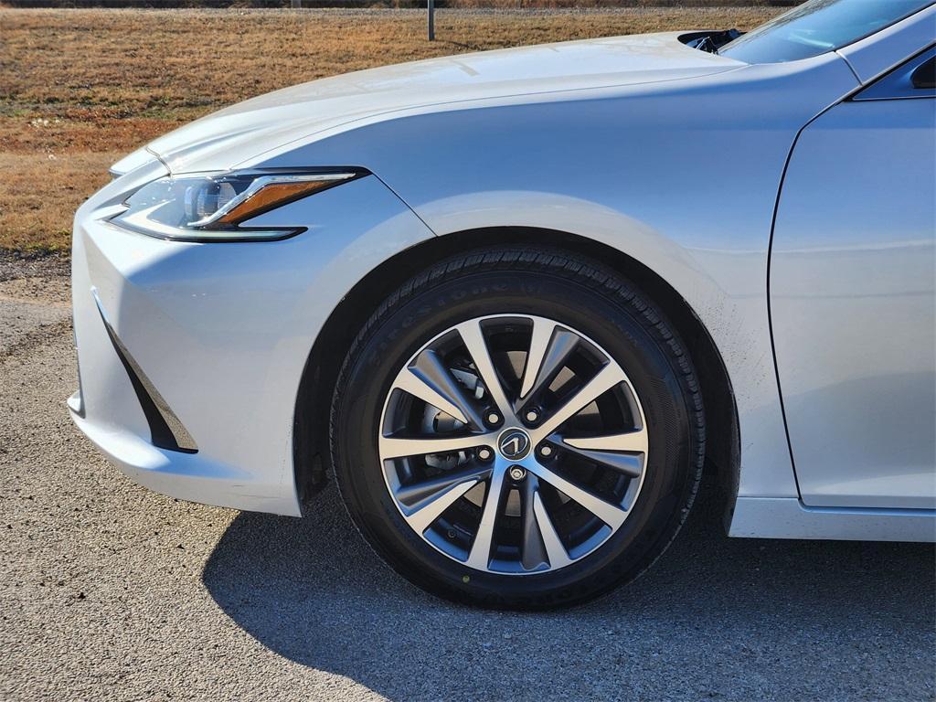 used 2020 Lexus ES 350 car, priced at $25,557