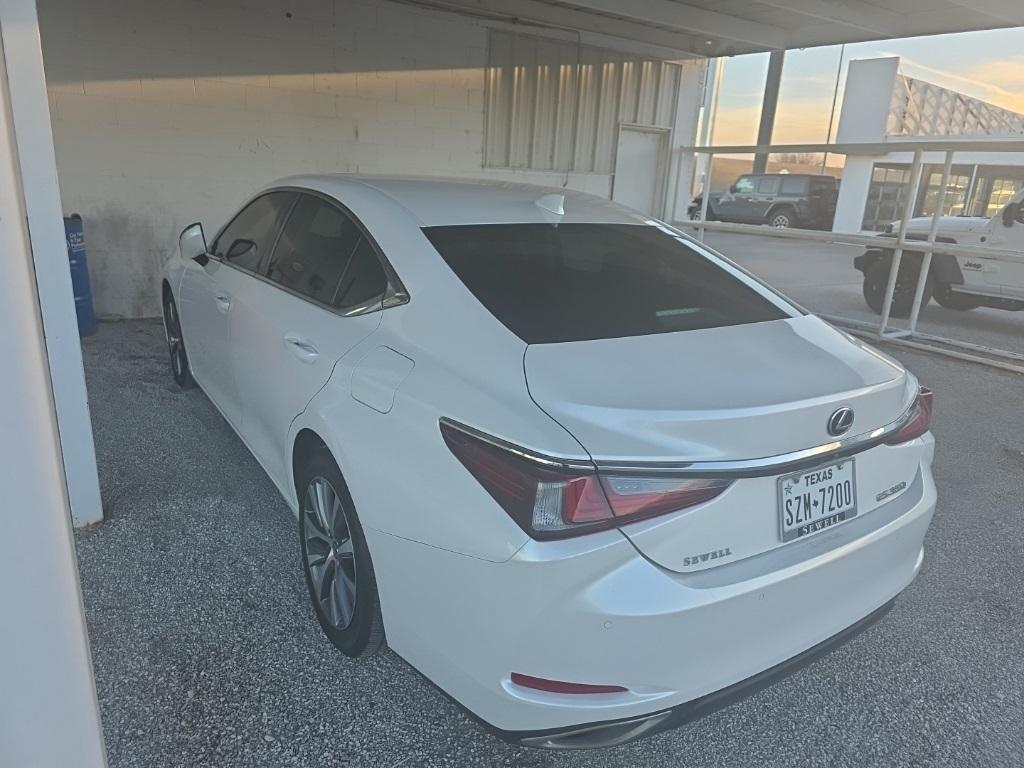 used 2020 Lexus ES 350 car, priced at $26,222