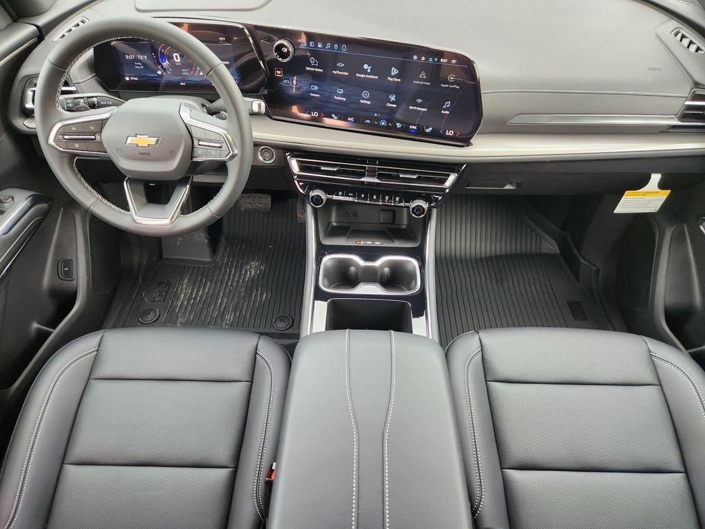 new 2026 Chevrolet Traverse car, priced at $43,670