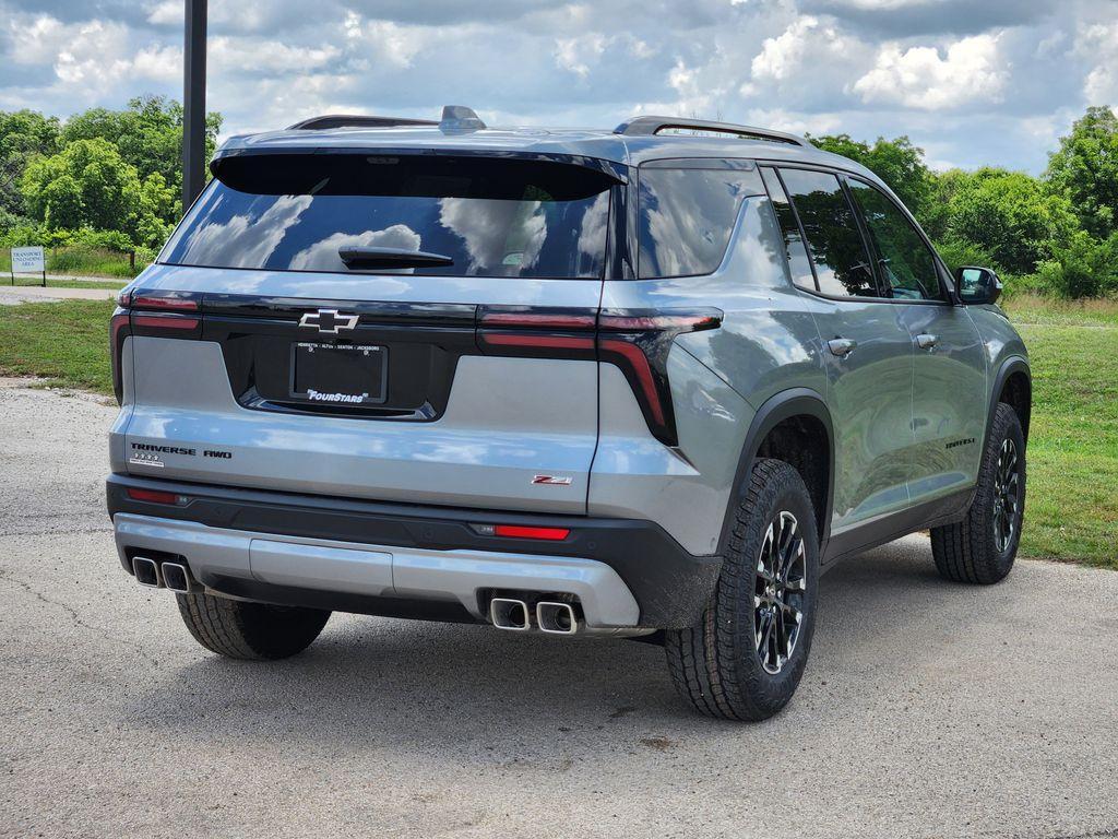 new 2026 Chevrolet Traverse car, priced at $54,705