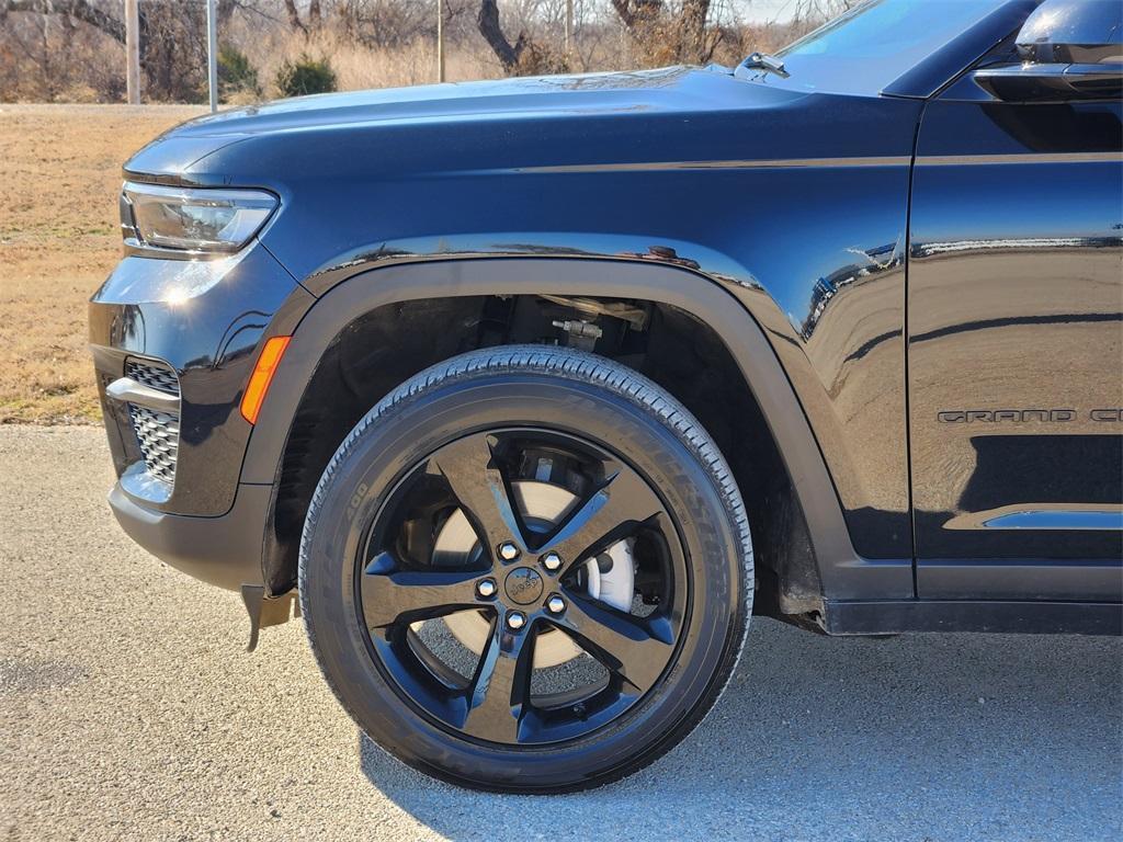 used 2025 Jeep Grand Cherokee car, priced at $35,588