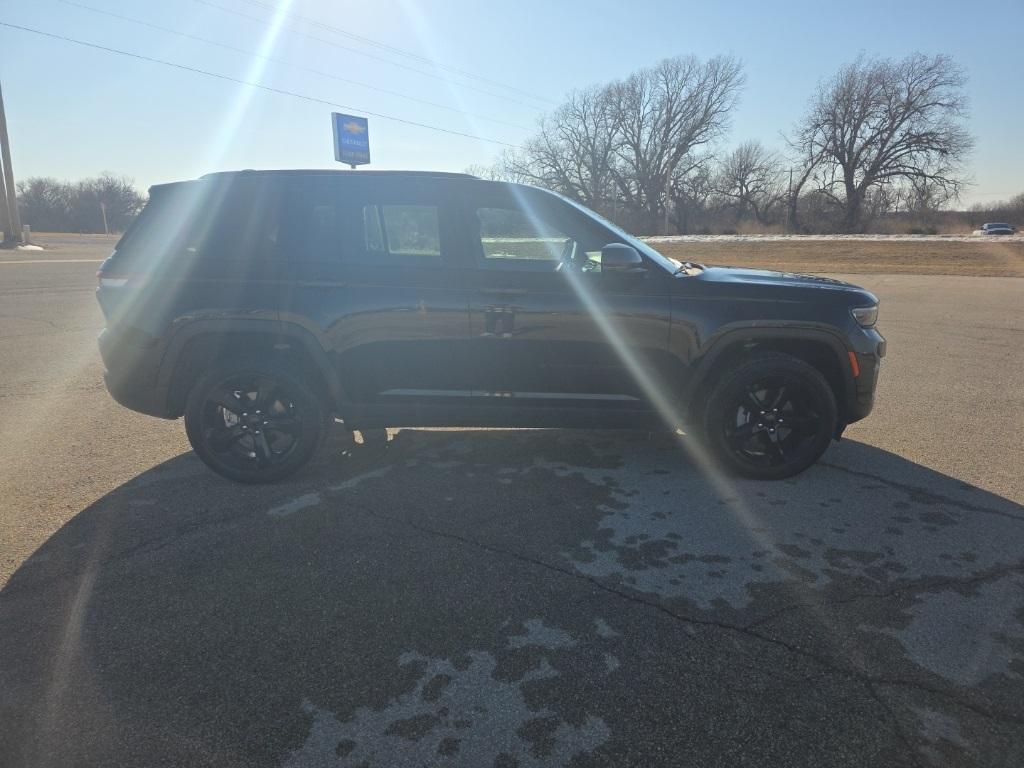 used 2025 Jeep Grand Cherokee car, priced at $36,883