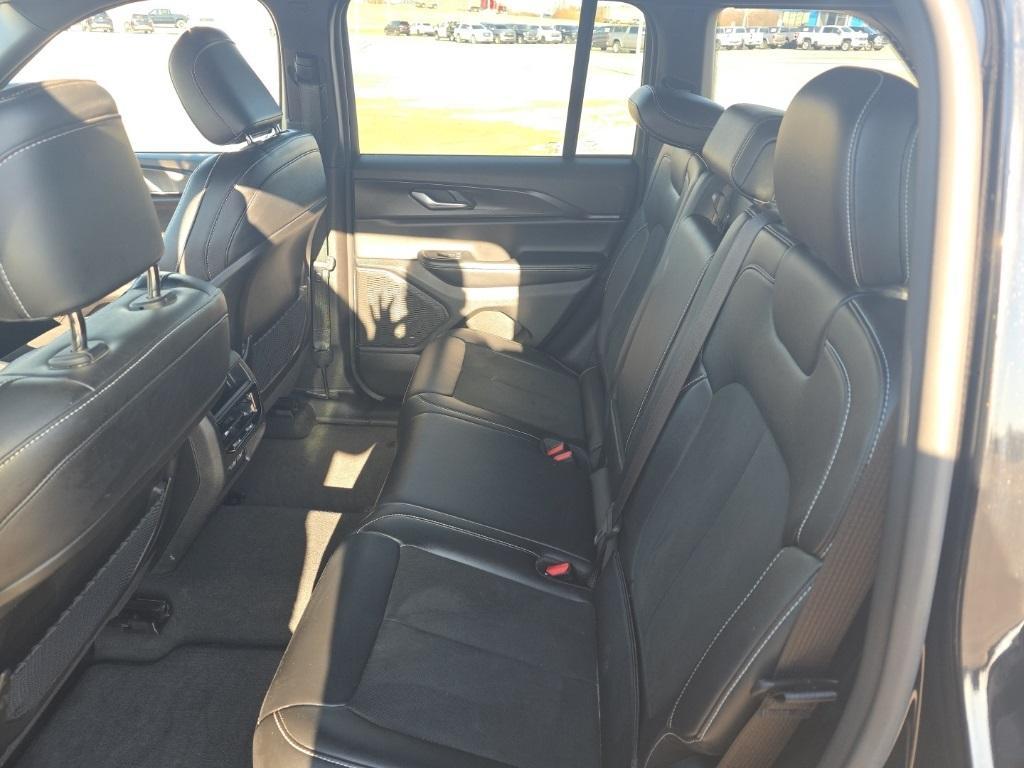 used 2025 Jeep Grand Cherokee car, priced at $36,883