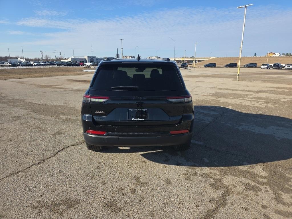 used 2025 Jeep Grand Cherokee car, priced at $36,883