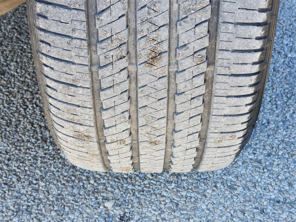 used 2025 Jeep Grand Cherokee car, priced at $35,588