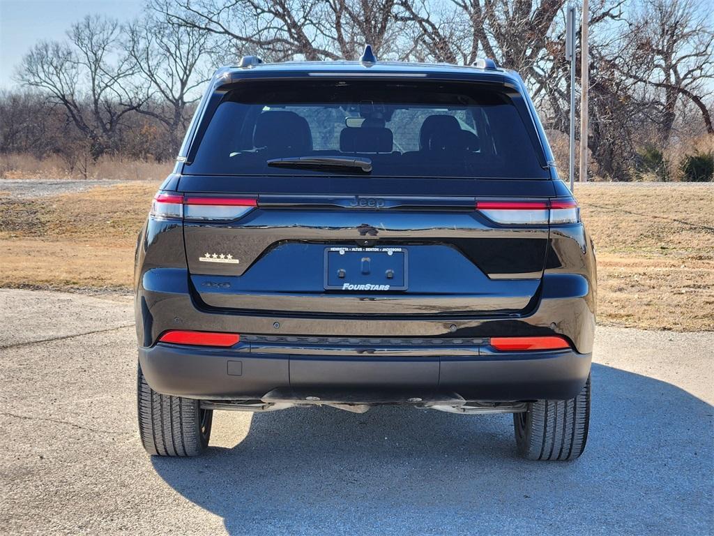 used 2025 Jeep Grand Cherokee car, priced at $35,588