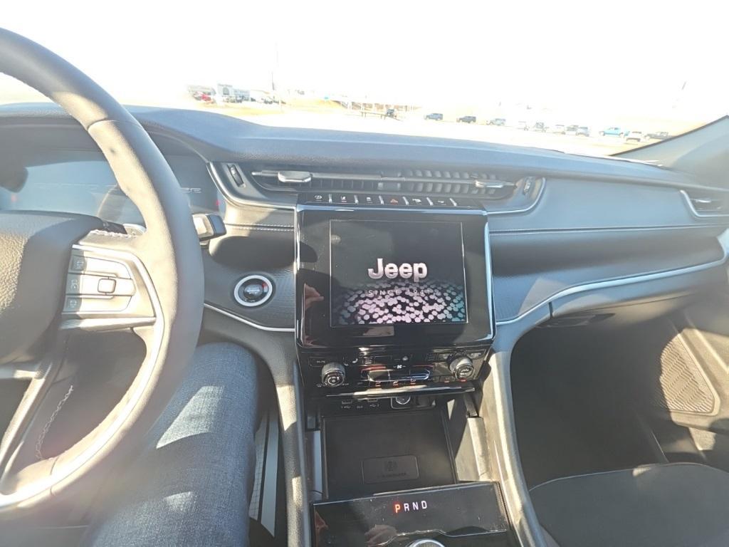 used 2025 Jeep Grand Cherokee car, priced at $36,883