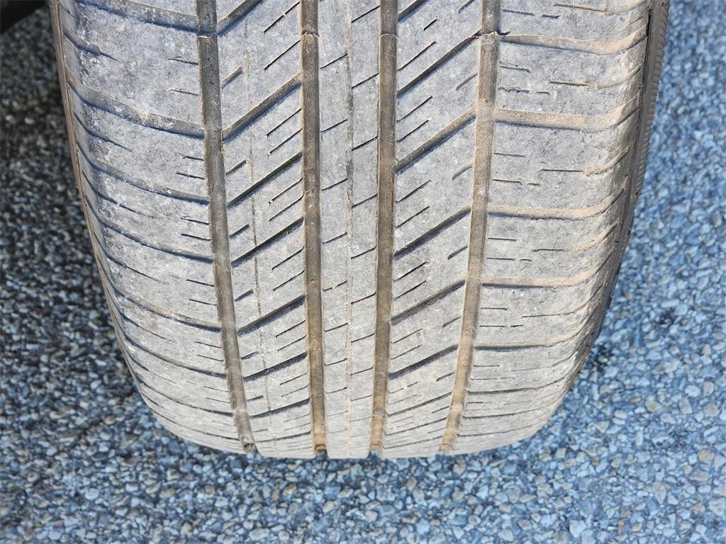 used 2023 Chrysler Pacifica car, priced at $22,553