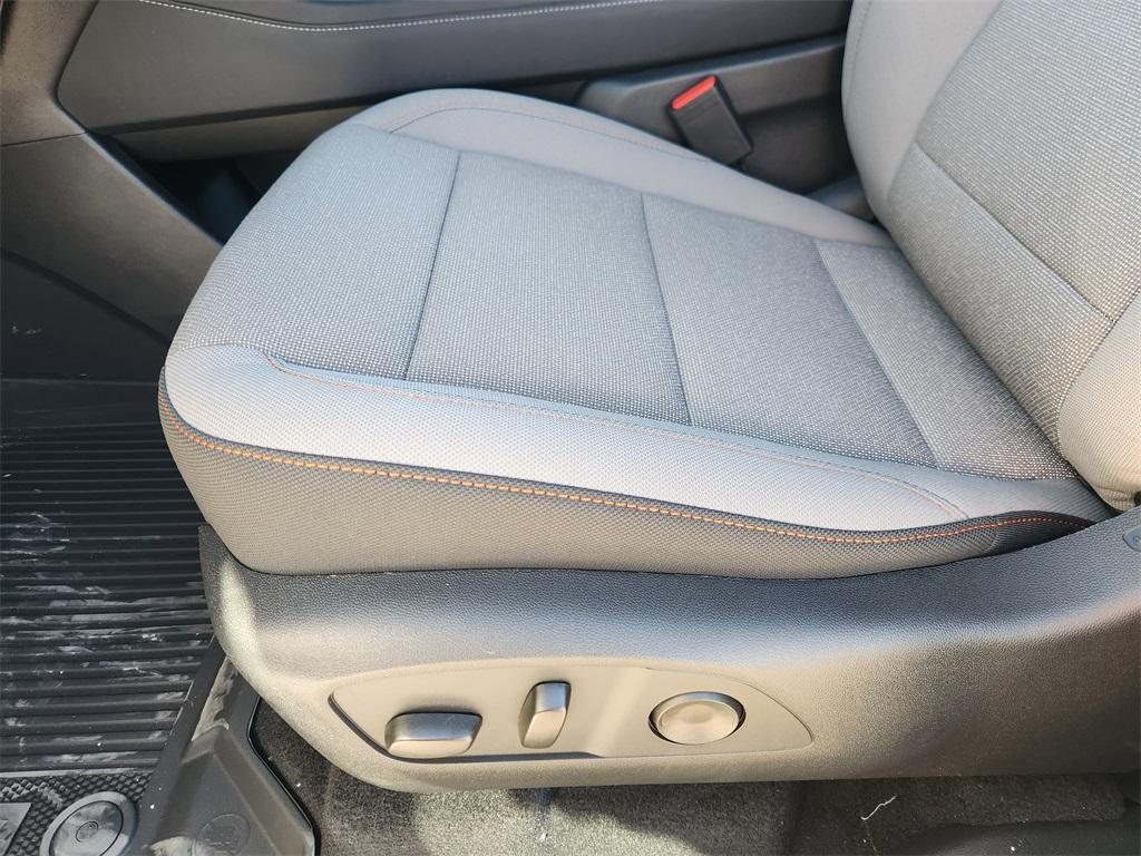 new 2026 Chevrolet Traverse car, priced at $40,220