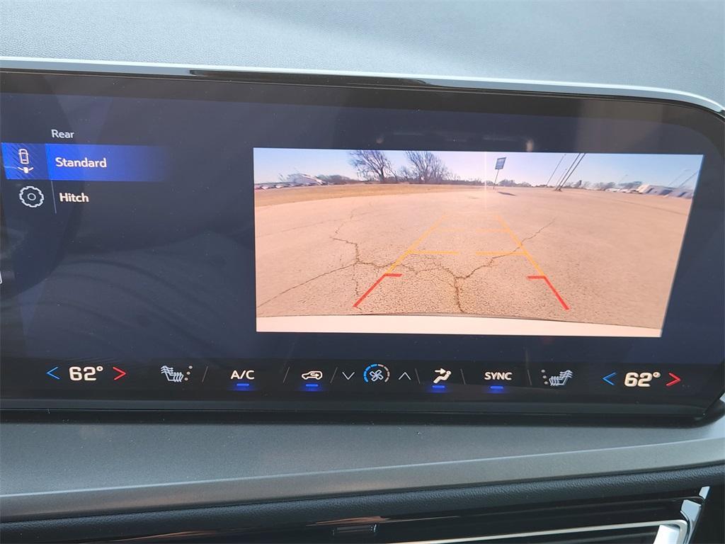 new 2026 Chevrolet Traverse car, priced at $40,220