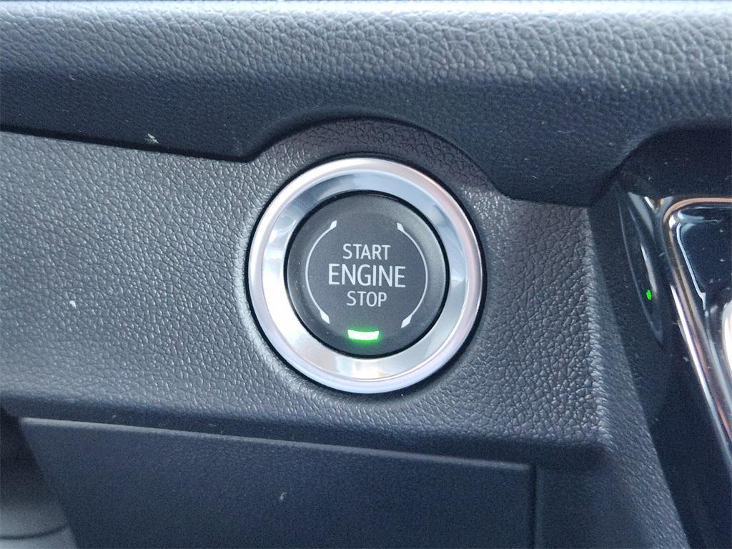 new 2026 Chevrolet Traverse car, priced at $40,220