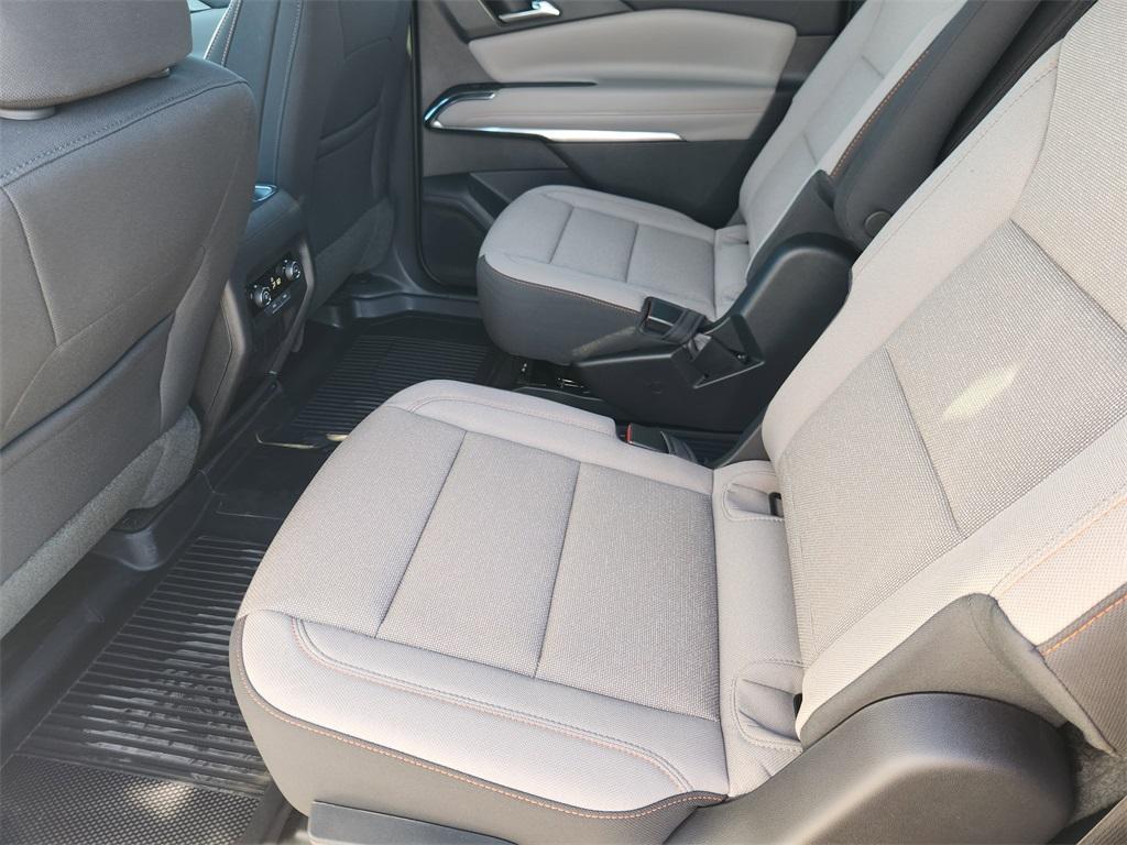 new 2026 Chevrolet Traverse car, priced at $40,220