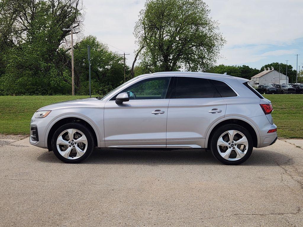 used 2021 Audi Q5 car, priced at $20,106