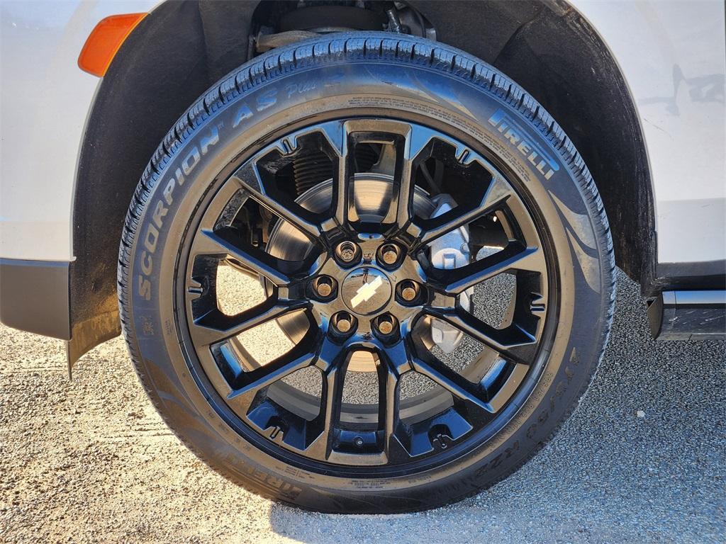 used 2023 Chevrolet Suburban car, priced at $49,992