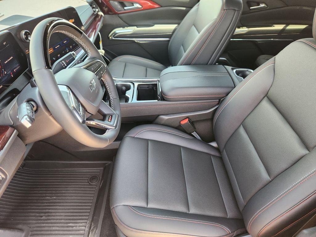 new 2026 Chevrolet Traverse car, priced at $55,980