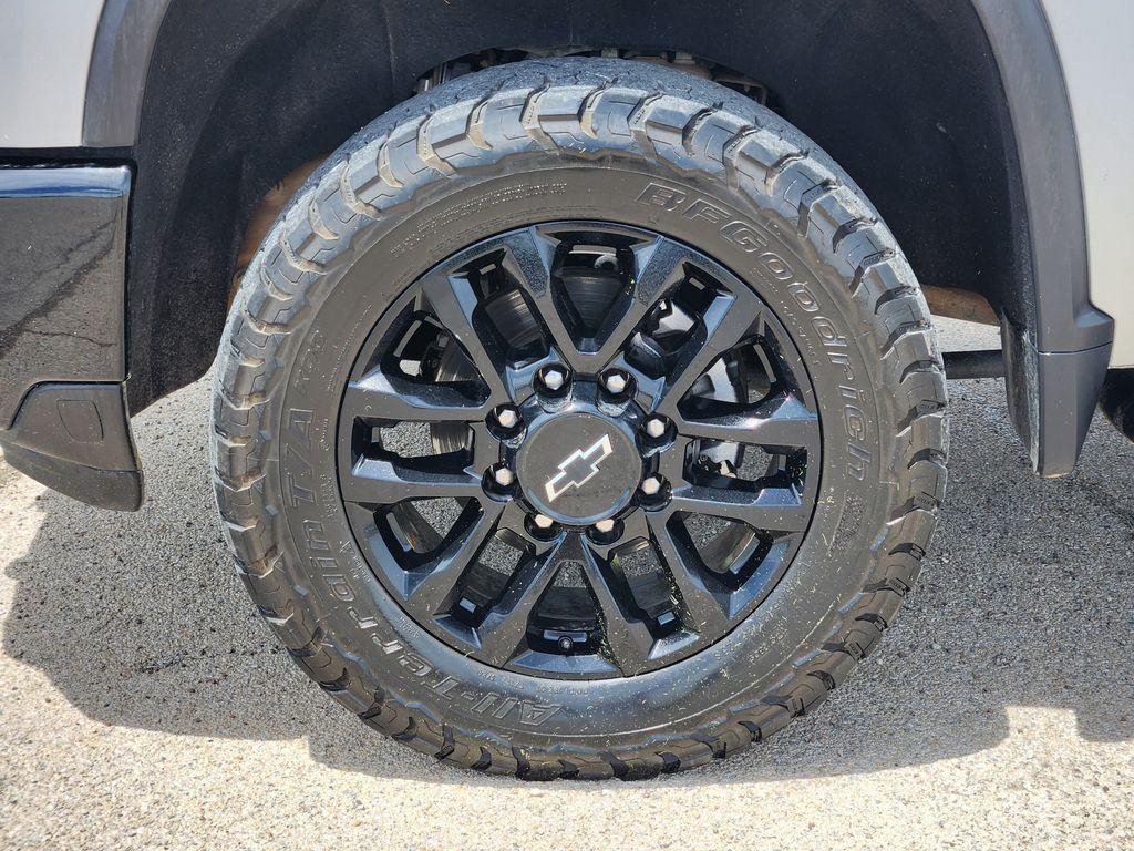 used 2025 Chevrolet Silverado 2500 car, priced at $51,114