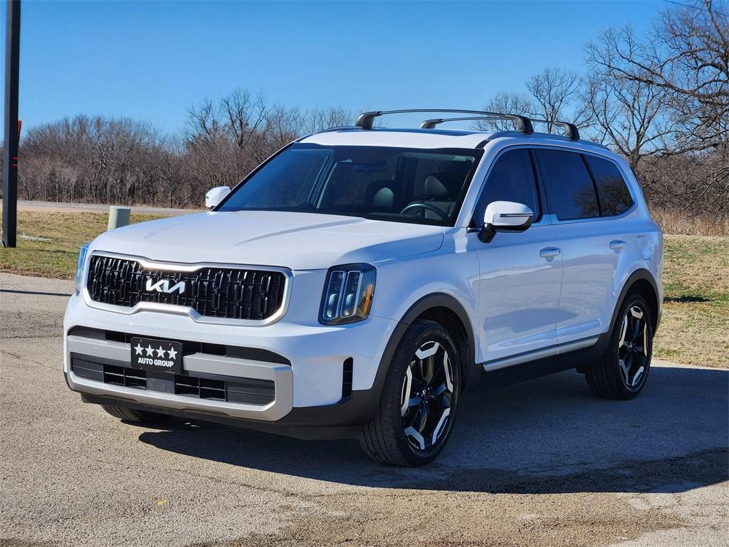 used 2023 Kia Telluride car, priced at $30,992