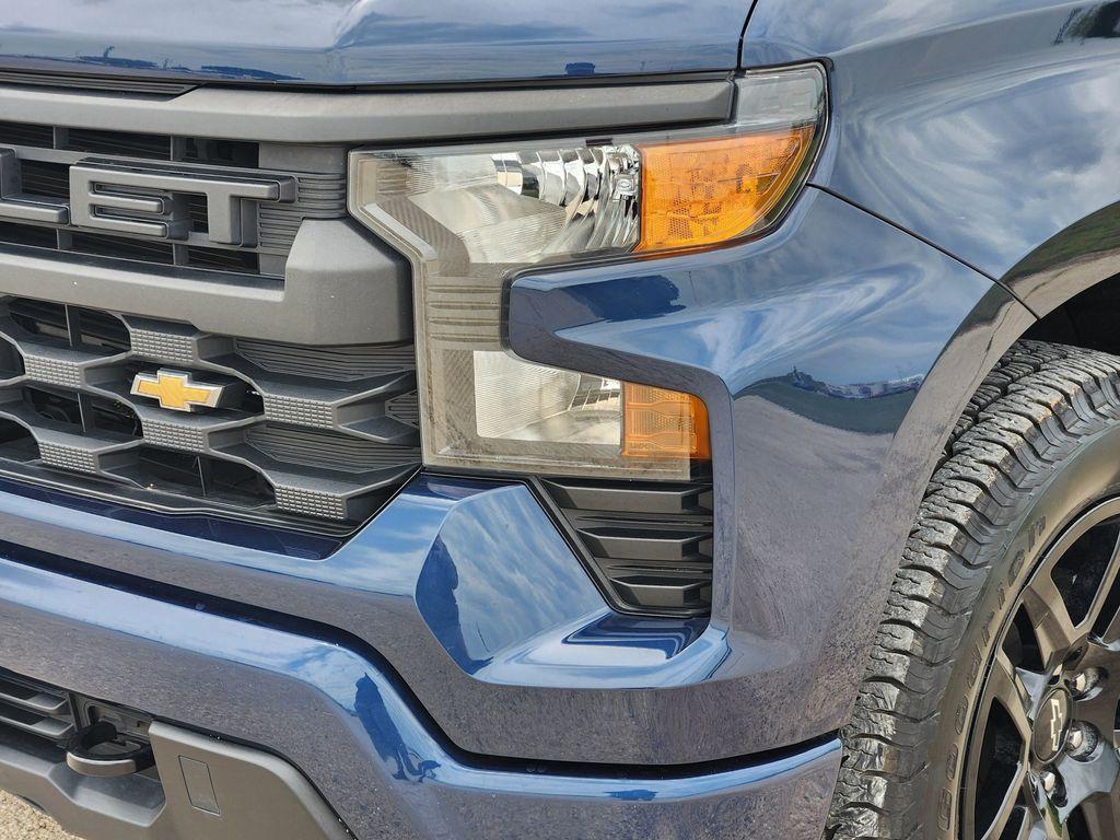 used 2022 Chevrolet Silverado 1500 car, priced at $29,994