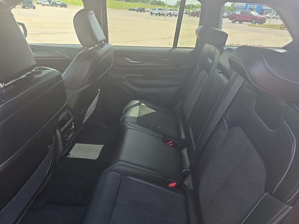 used 2023 Jeep Grand Cherokee car, priced at $29,224