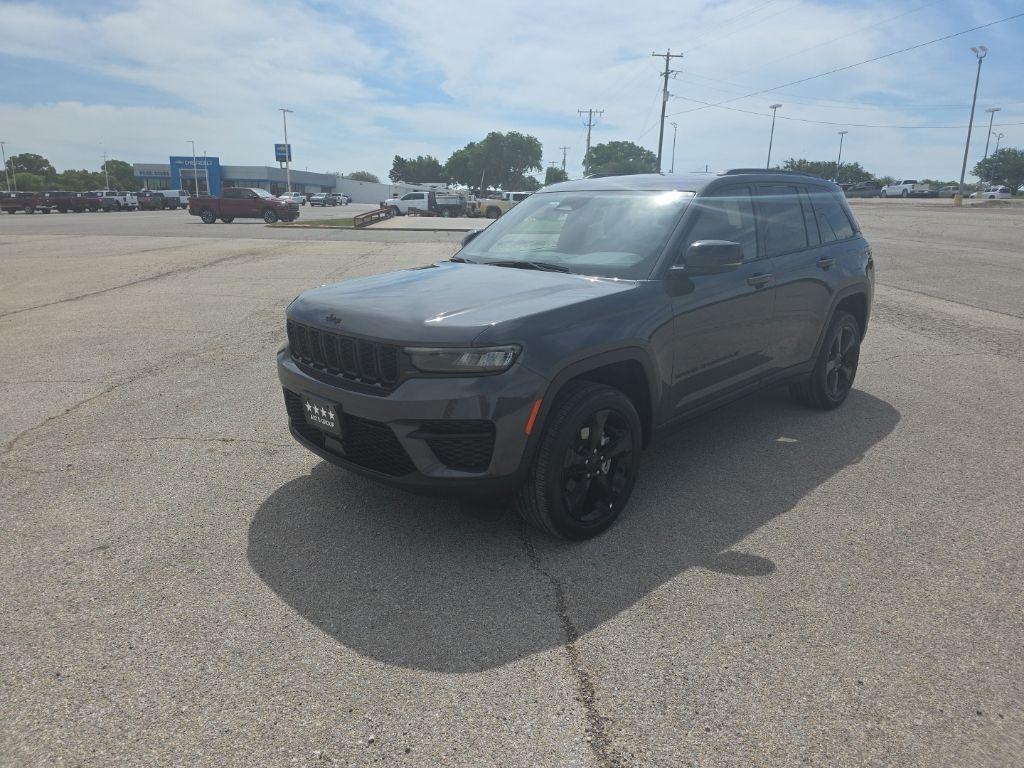 used 2023 Jeep Grand Cherokee car, priced at $29,224