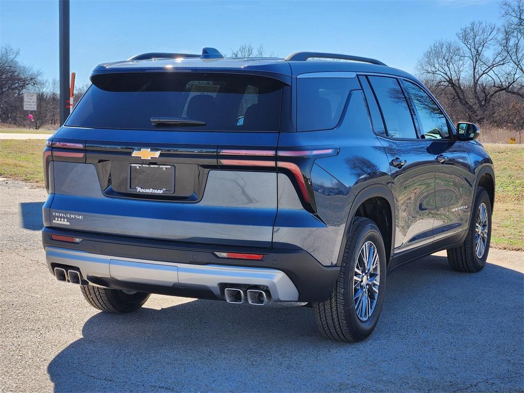 new 2026 Chevrolet Traverse car, priced at $41,220