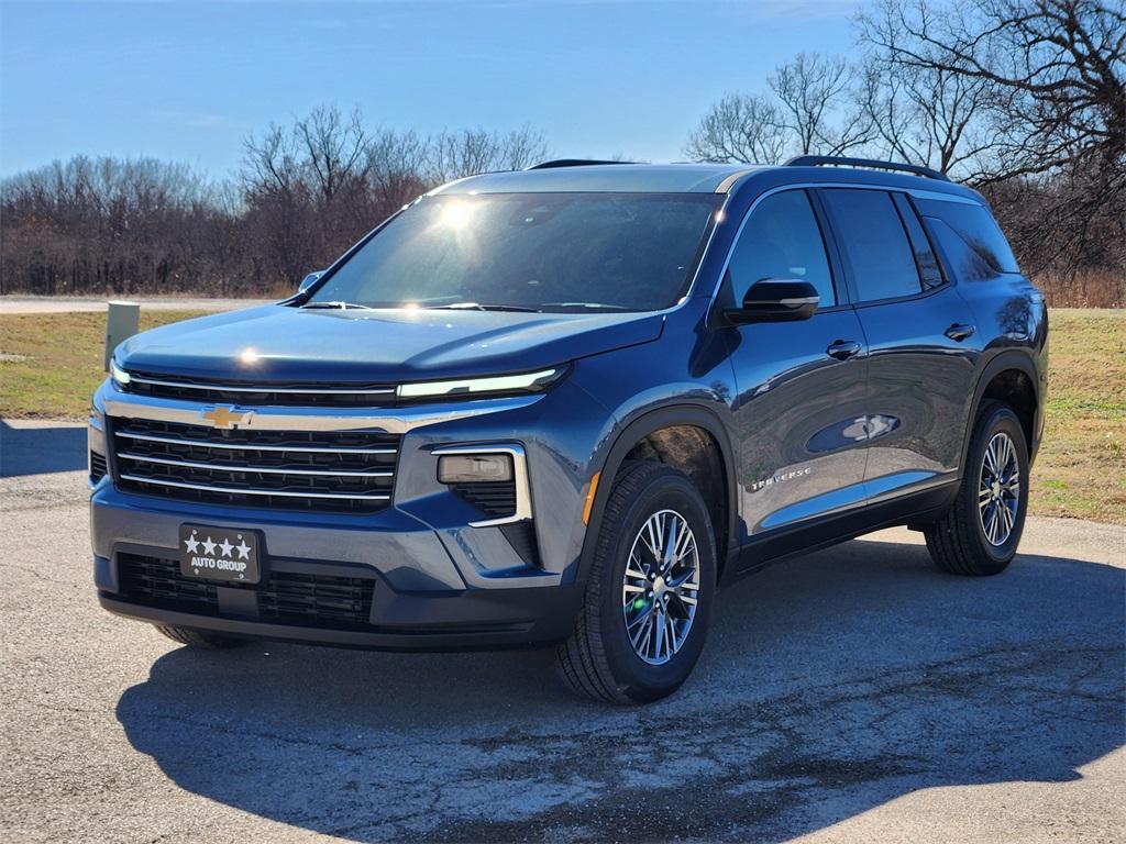 new 2026 Chevrolet Traverse car, priced at $41,220