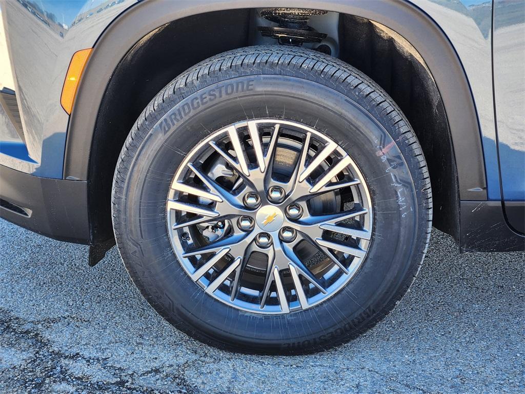 new 2026 Chevrolet Traverse car, priced at $41,220