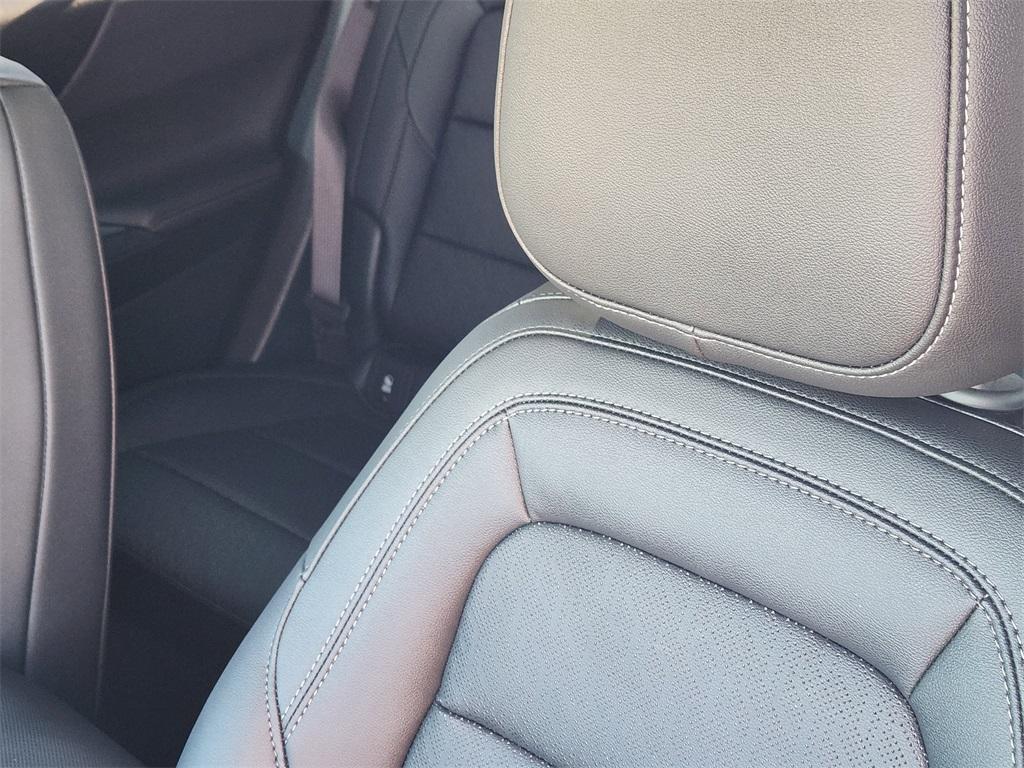 used 2026 Chevrolet Equinox car, priced at $28,888