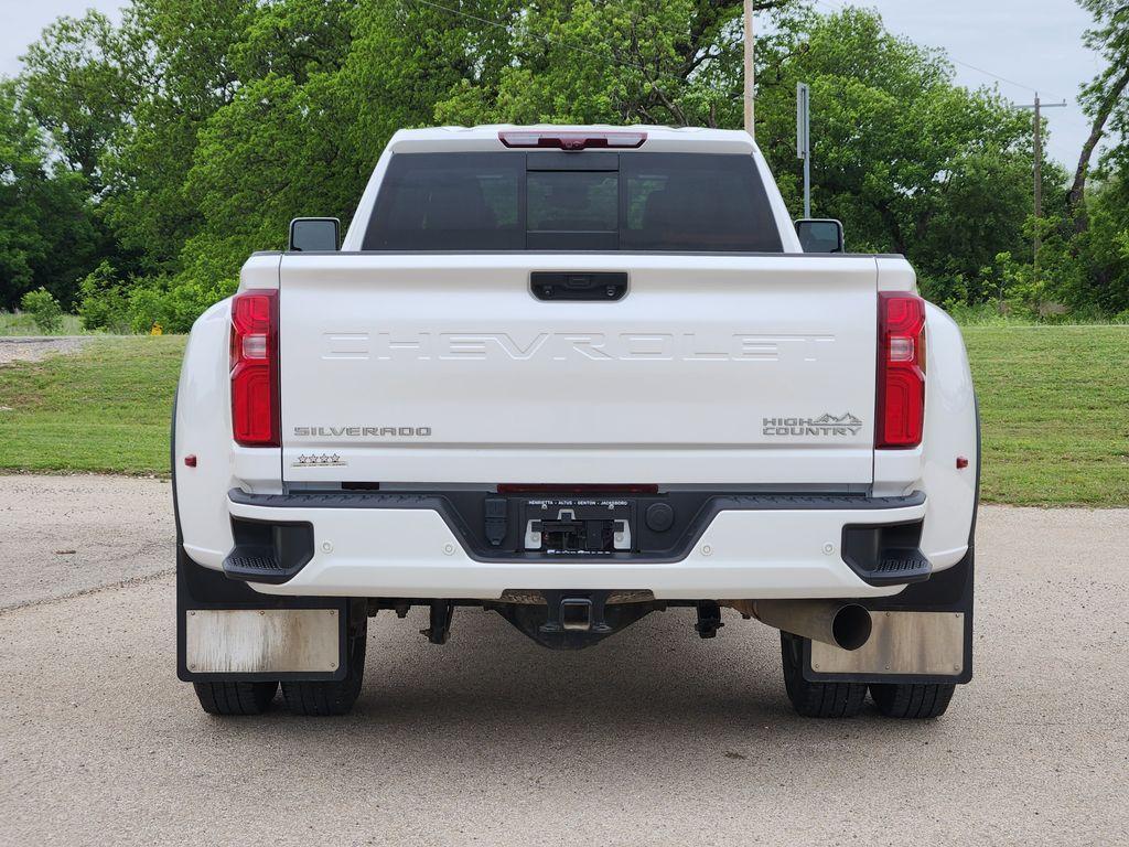used 2024 Chevrolet Silverado 3500 car, priced at $72,672
