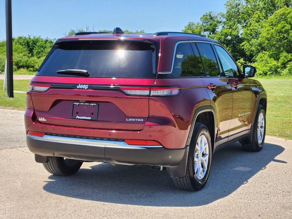 used 2022 Jeep Grand Cherokee car, priced at $29,206