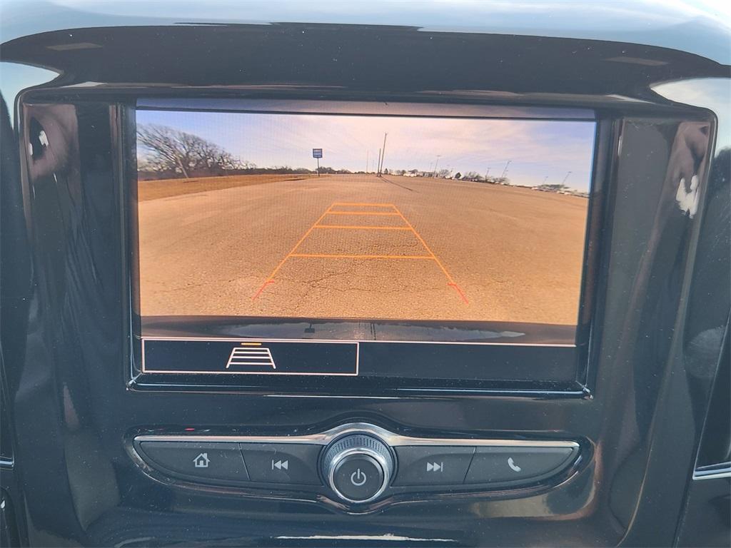 used 2022 Chevrolet Traverse car, priced at $23,175