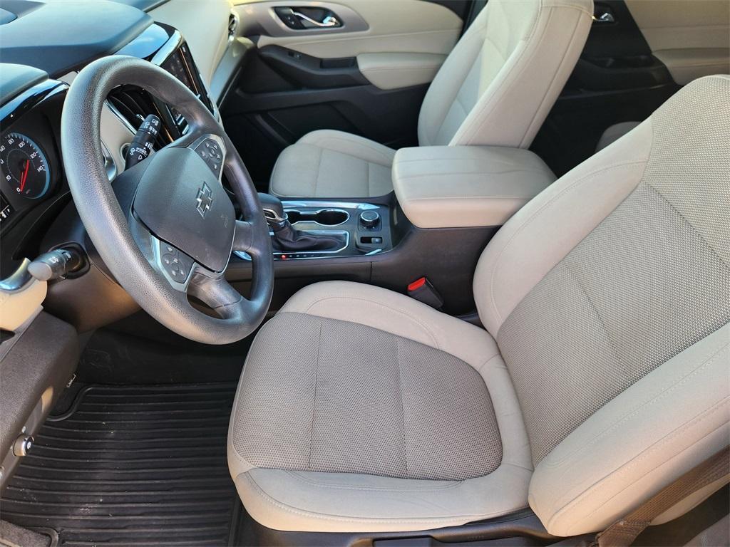 used 2022 Chevrolet Traverse car, priced at $23,175