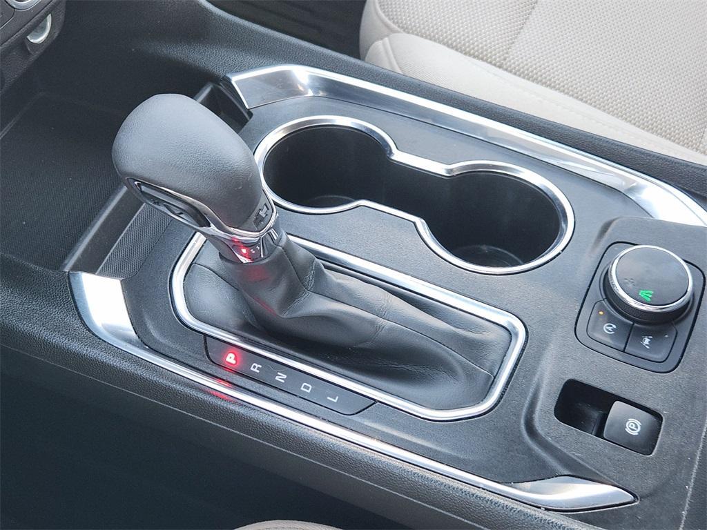 used 2022 Chevrolet Traverse car, priced at $23,175