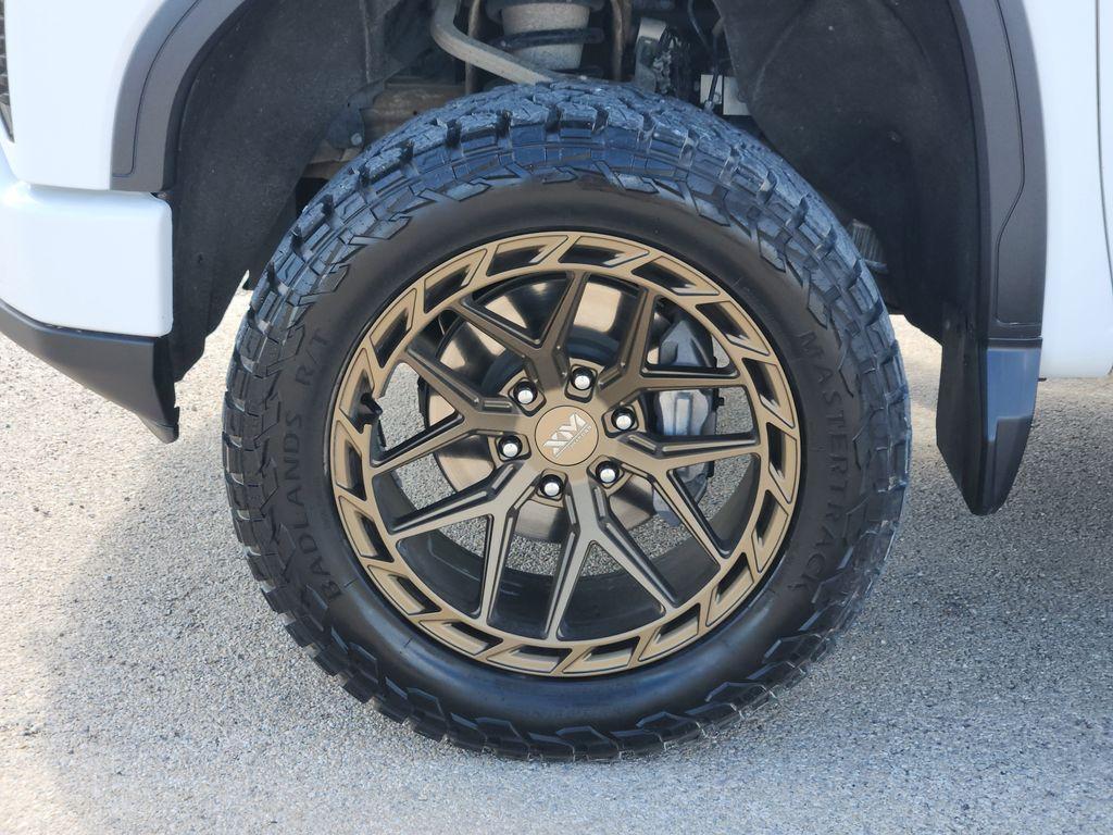 used 2023 GMC Sierra 1500 car, priced at $34,612