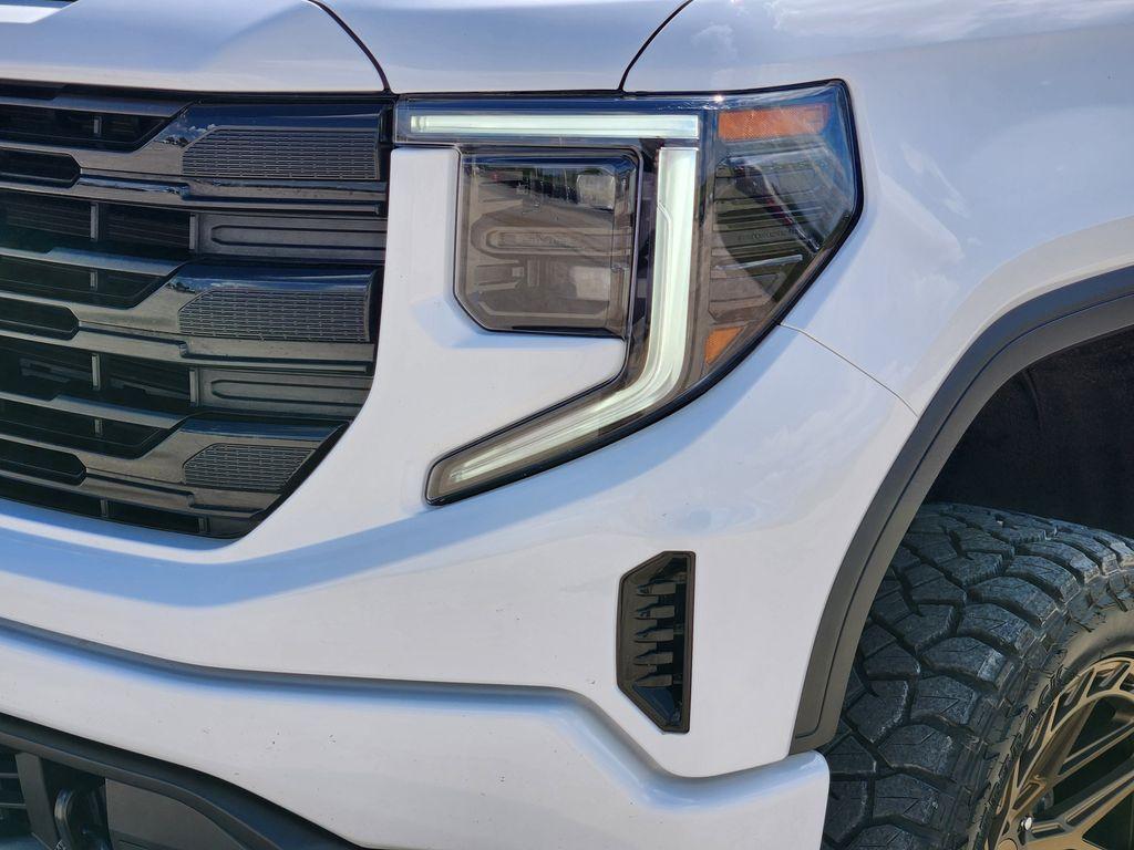 used 2023 GMC Sierra 1500 car, priced at $34,612