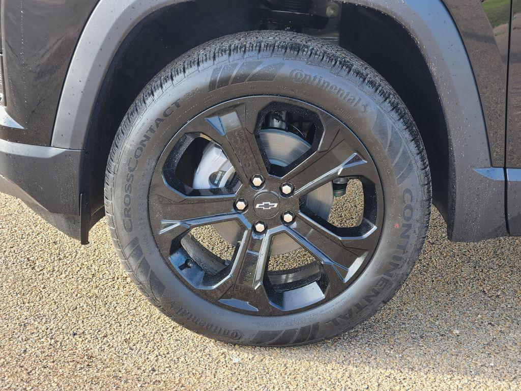 new 2026 Chevrolet Equinox car, priced at $33,150