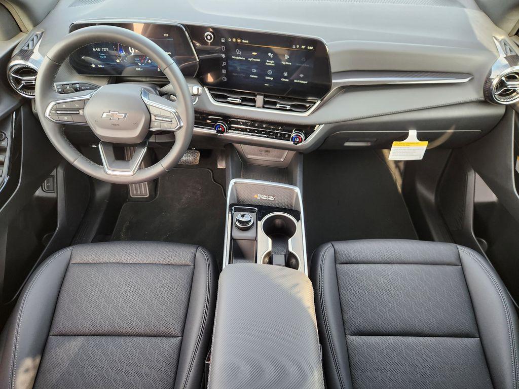 new 2026 Chevrolet Equinox car, priced at $33,150