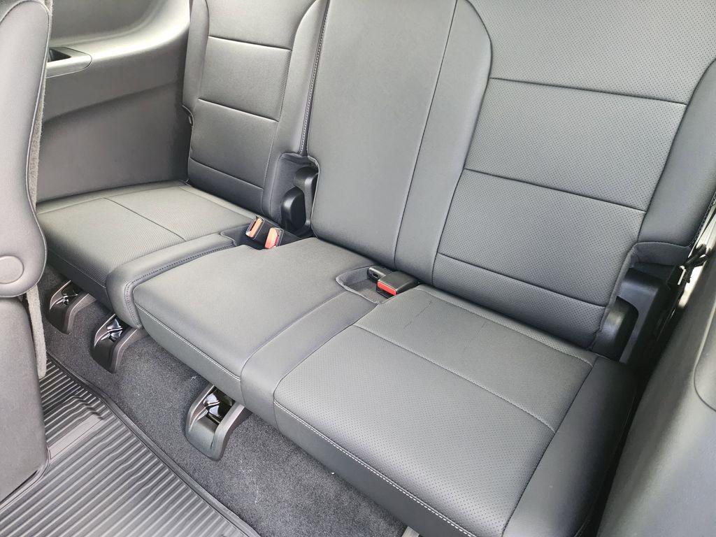 new 2026 Chevrolet Traverse car, priced at $43,445