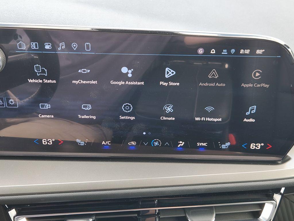 new 2026 Chevrolet Traverse car, priced at $43,445